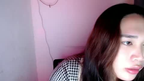 ericka102004 online show from March 2, 6:16 am