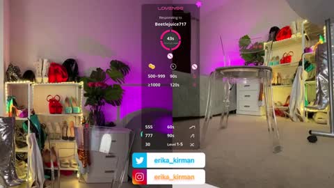 Erika      online show from December 16, 6:49 pm