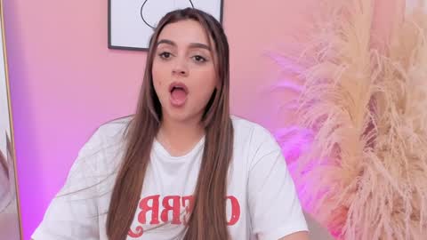 Erika Mendez online show from February 4, 6:49 pm