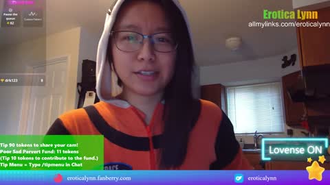 Lynn   online show from February 7, 7:17 pm