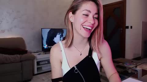 LylaXXX online show from February 6, 3:52 pm