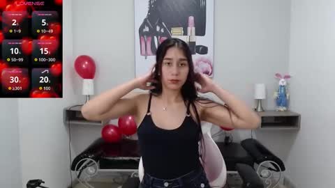 escarlettluxe online show from November 22, 8:33 pm