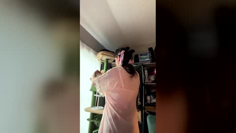 esimaralda online show from March 23, 8:59 pm