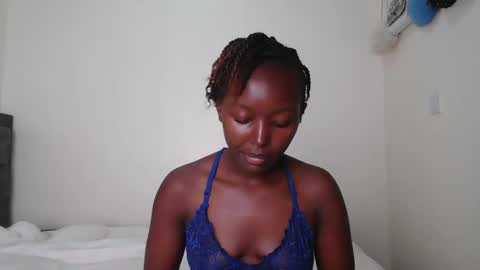 essypetite online show from November 28, 8:23 pm