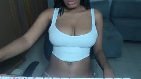 estefania_starlovee online show from December 4, 8:40 pm