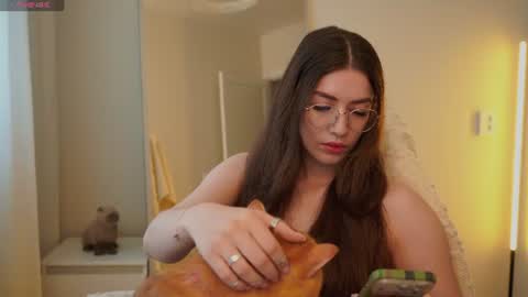 Ester online show from June 16, 4:24 am