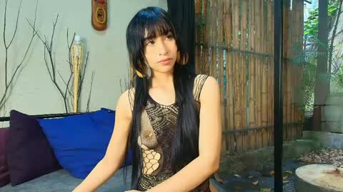 Esther  online show from June 3, 8:47 pm