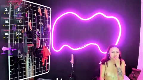 Cloe and Megan online show from October 27, 7:08 pm