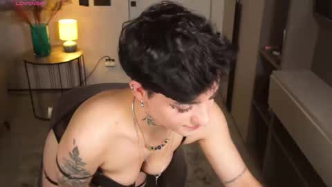 Hi there Im Emma online show from October 22, 6:07 am