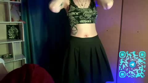 Kate online show from April 3, 1:42 pm