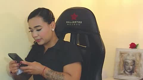 Eva Foxs  online show from November 24, 10:45 pm