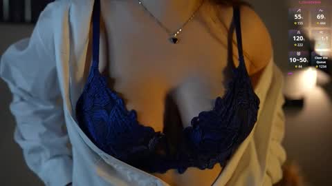 EvaNyx online show from February 9, 10:45 pm