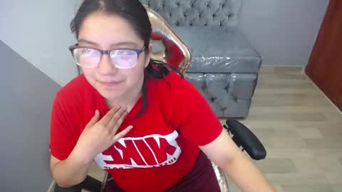 eva_smit_t online show from February 1, 2:05 pm