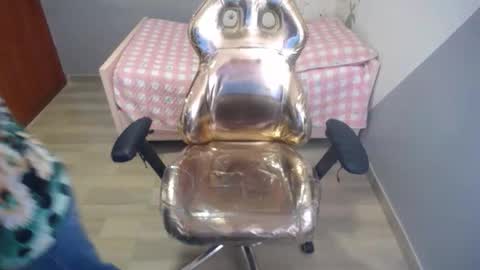 eva_smit_t online show from January 16, 2:51 am