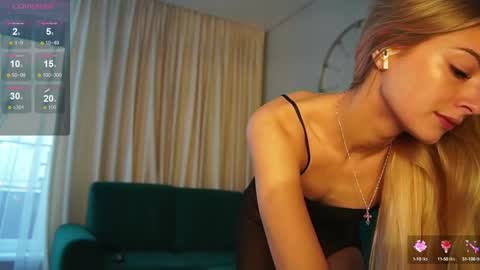 Hello Im Eva online show from February 3, 9:30 am