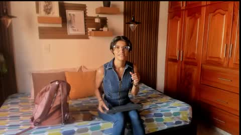 Eva online show from June 1, 1:02 pm