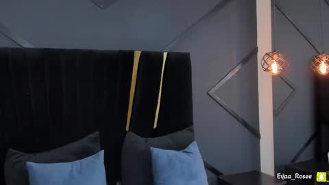 Eva online show from February 4, 8:23 pm