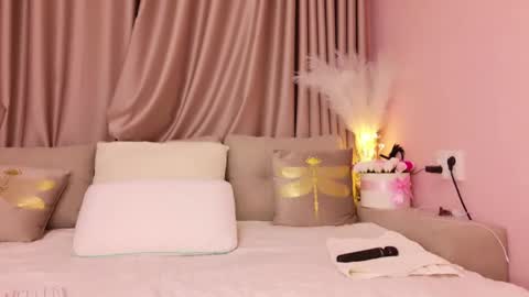 Eva 3 online show from February 9, 6:47 pm