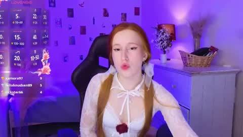 EvaBellea online show from June 3, 2:33 pm