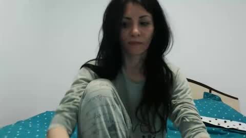 hornycrissyyourlove online show from April 13, 2:46 am
