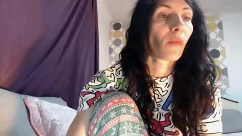 hornycrissyyourlove online show from October 11, 12:59 am