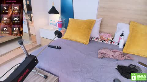 Evadne online show from September 13, 7:22 pm