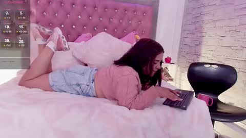 EVA GODDESS  online show from December 3, 7:38 pm