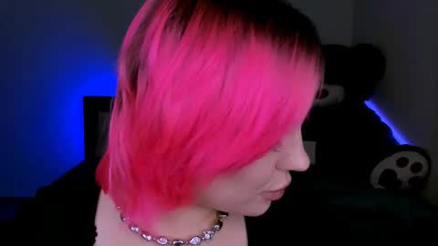 Eva online show from February 25, 6:12 pm