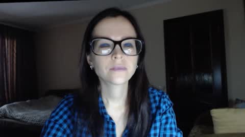 YourMistress online show from October 15, 9:01 am