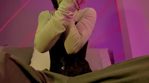 Eva online show from December 27, 1:07 pm