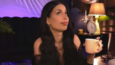 EvaRhea online show from February 24, 4:33 am