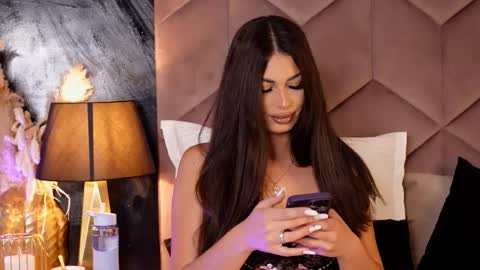 EvaRhea online show from September 30, 3:01 am