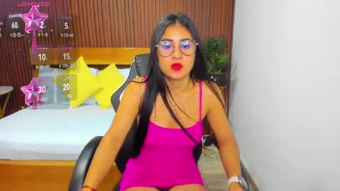 BELLA online show from February 6, 12:04 pm