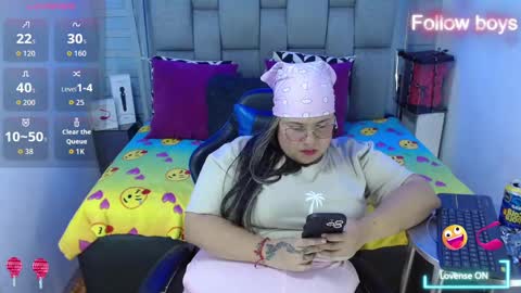 evelin zaens online show from October 22, 5:12 am