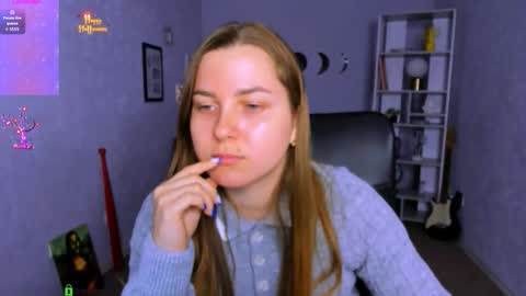 evelina online show from November 9, 9:05 am