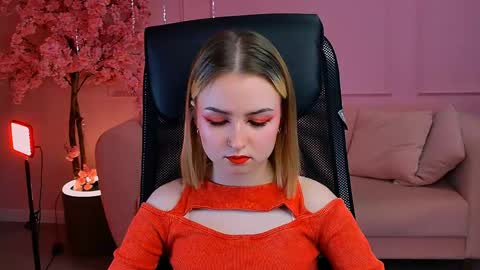 Evelina online show from June 3, 9:21 am
