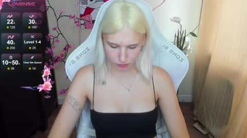 Evelina online show from July 11, 2:11 am