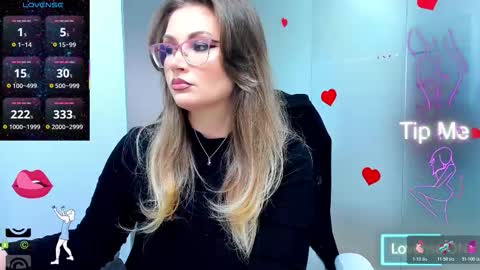 evelyne_rose online show from February 12, 5:53 am