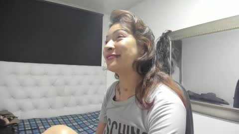 Evelyne online show from October 29, 3:44 am