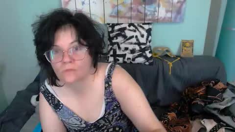 Everly online show from September 20, 7:45 pm