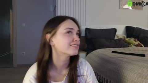 evi_woow online show from February 26, 9:18 pm