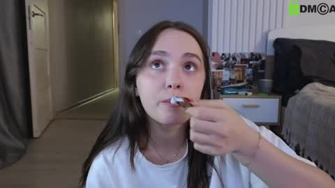 evi_woow online show from March 2, 11:28 pm