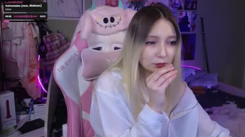 Evie online show from January 13, 2:07 am