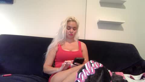 Badblondebunny online show from December 25, 1:31 am