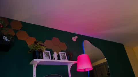 EVY online show from April 16, 12:11 am