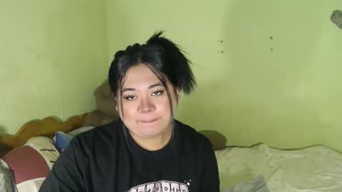 SHANTAL MARIE online show from April 16, 5:52 am