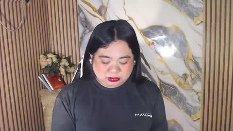 SHANTAL MARIE online show from April 9, 10:09 am