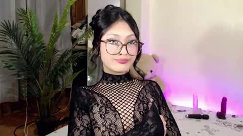 Candy  online show from January 8, 12:05 pm