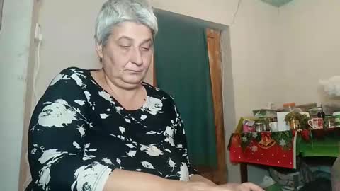 ExquisiteMature online show from October 12, 10:56 pm