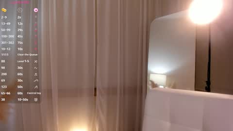 fancyamelia online show from November 17, 12:50 pm